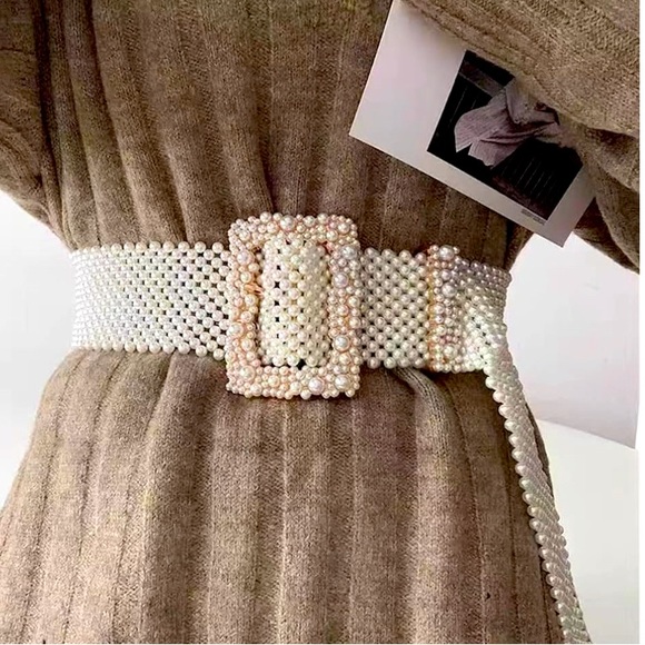 Accessories - Pearl Wide Belt with square buckle NWOT